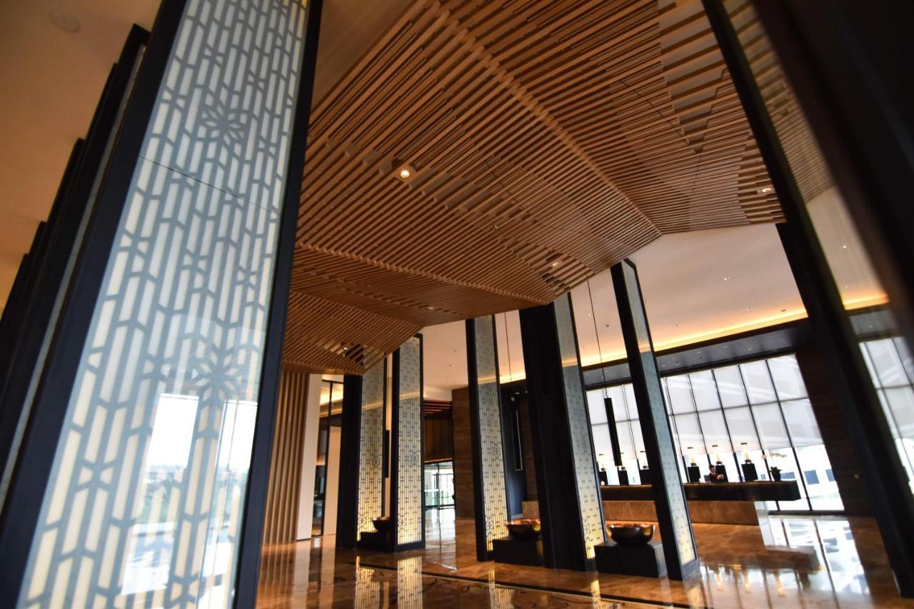 Hotel Santika Premiere Bandara Palembang Kültér fotó