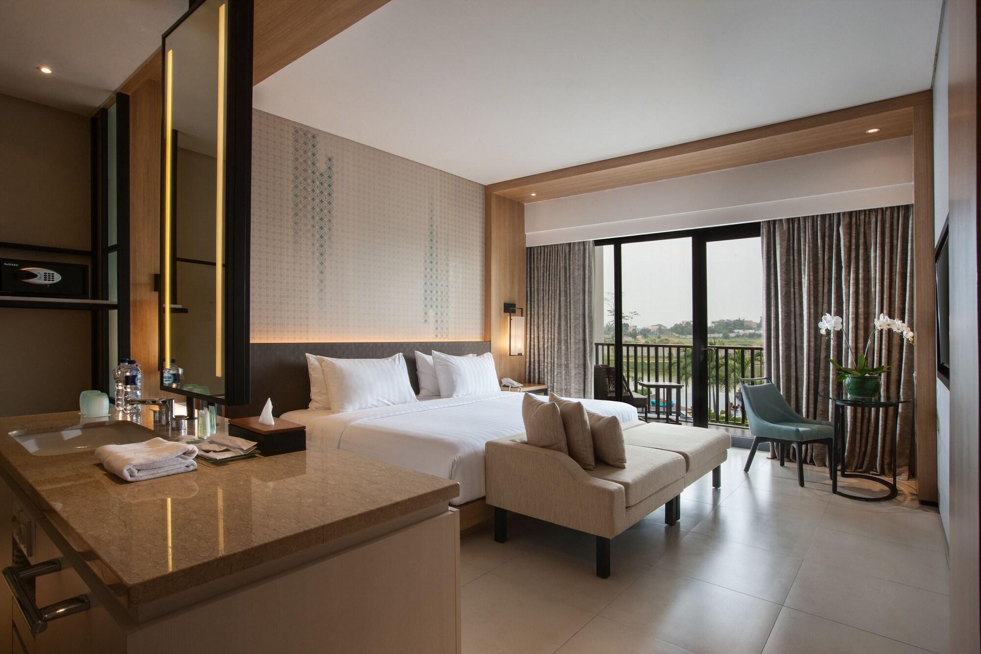Hotel Santika Premiere Bandara Palembang Kültér fotó