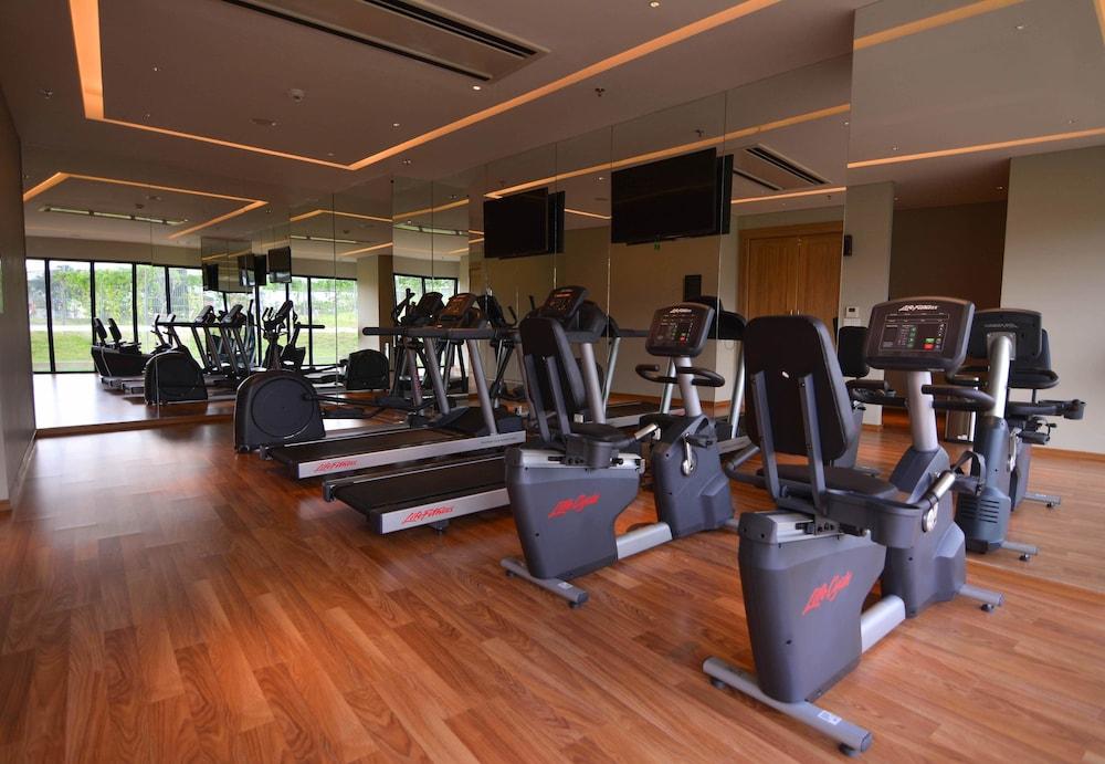 Hotel Santika Premiere Bandara Palembang Kültér fotó