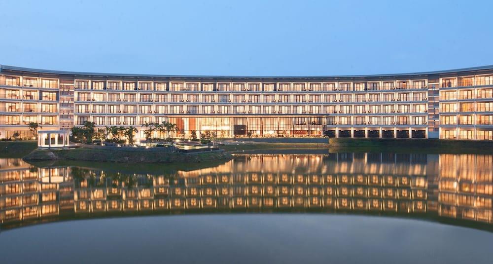 Hotel Santika Premiere Bandara Palembang Kültér fotó