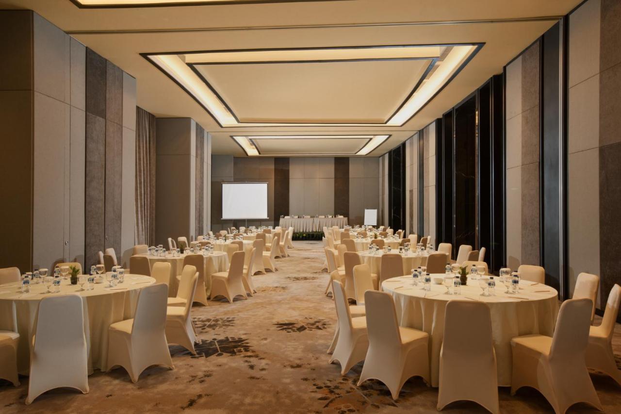 Hotel Santika Premiere Bandara Palembang Kültér fotó